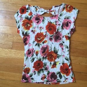 Forever 21 SZ M Floral Cute Stretchy Top